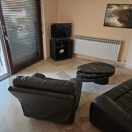 Apartamento Apartments Kozino Kožino