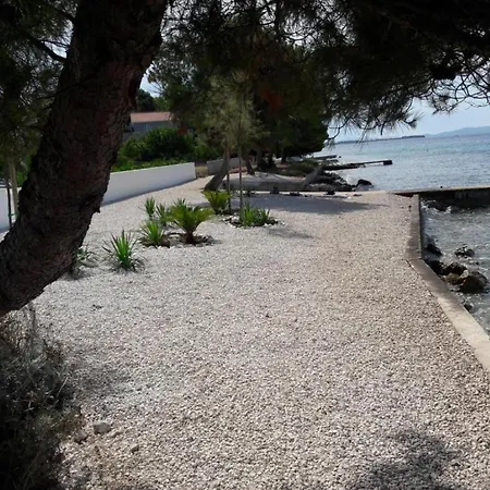 Apartments Kozino شقة