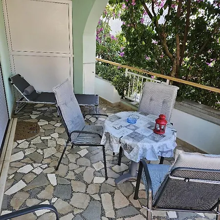 Apartments Kozino شقة *